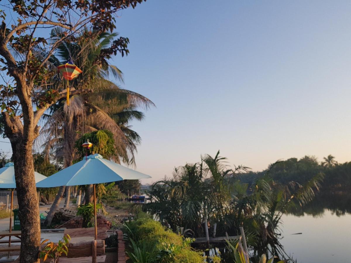 Nipa Riverside Villa Hoi An Exterior photo